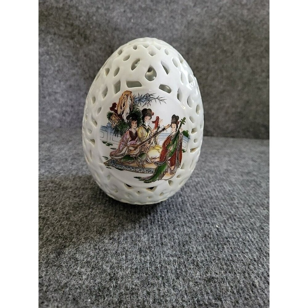 Chinese old Blue and White porcelain Egg shape Openwork